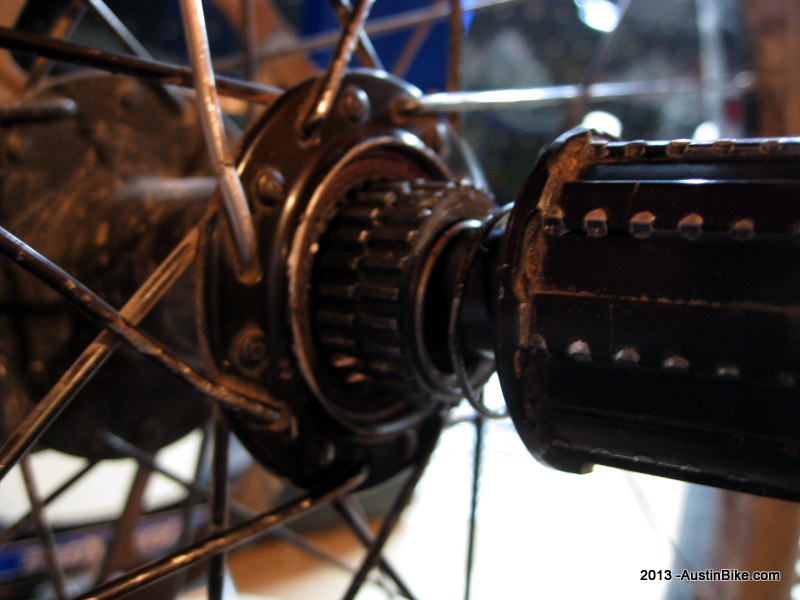 Repair Servicing a DT Swiss Hub